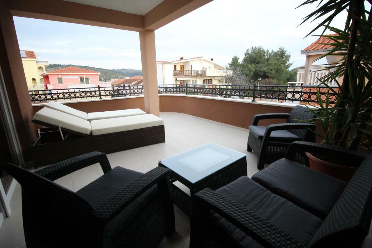 Villa Lux Haus Trogir Exterior foto